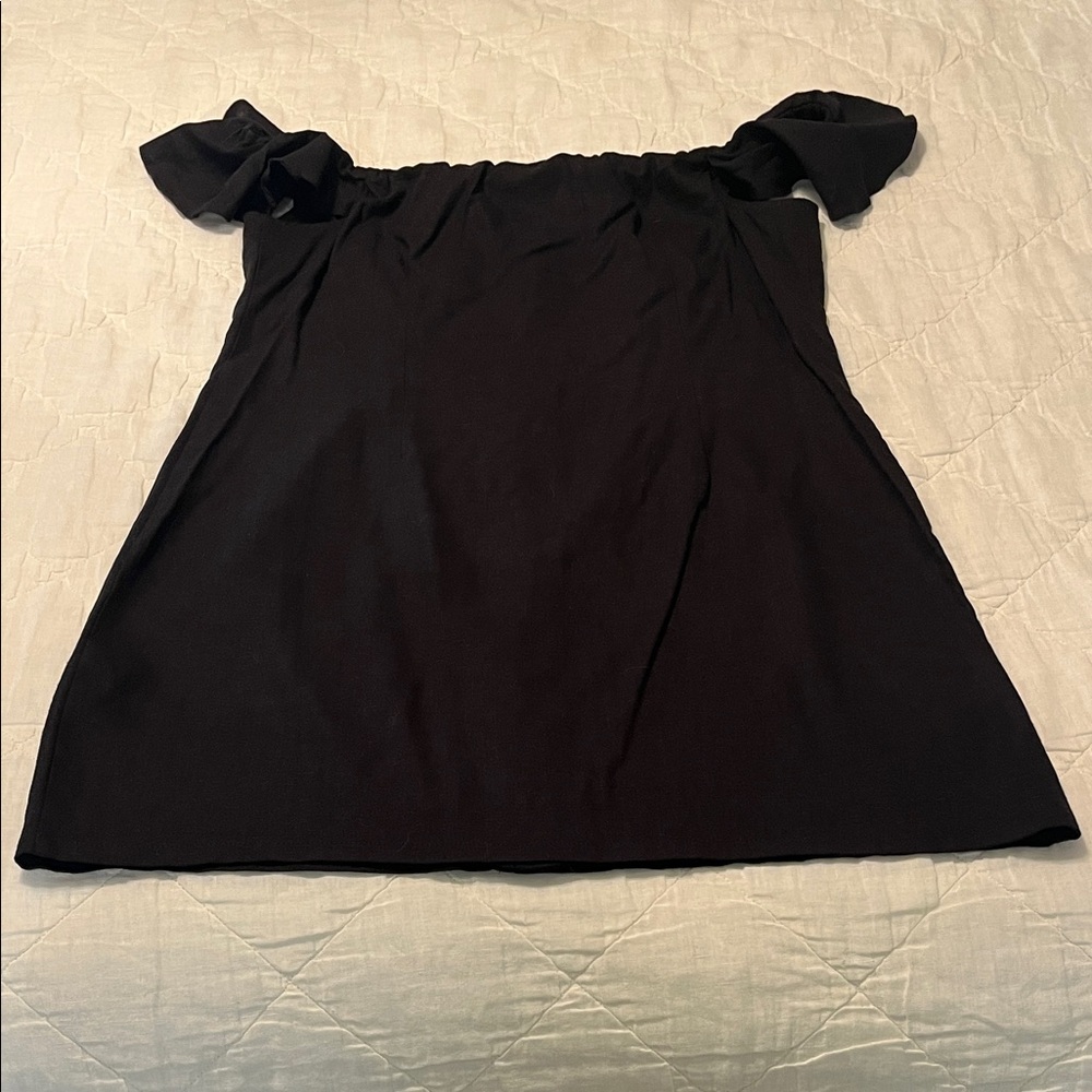 Off-Shoulder Dress - Picture 4 of 9